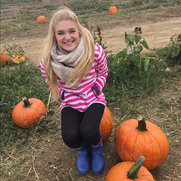 Vineyard vines rain coat - Picture 6 of 6